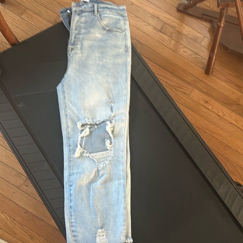 Risen Jeans